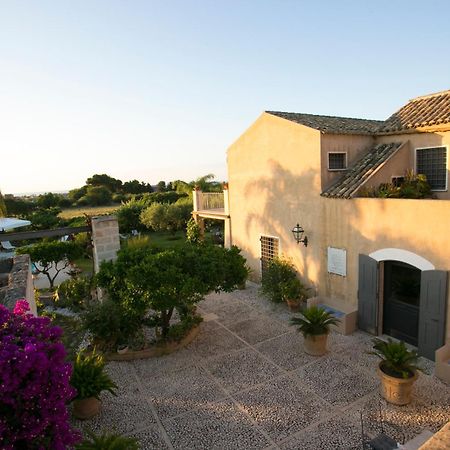 Bed and Breakfast Baglio Sant'Andrea Вальдеріче Екстер'єр фото