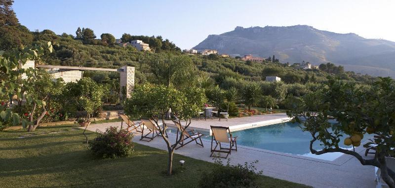 Bed and Breakfast Baglio Sant'Andrea Вальдеріче Екстер'єр фото