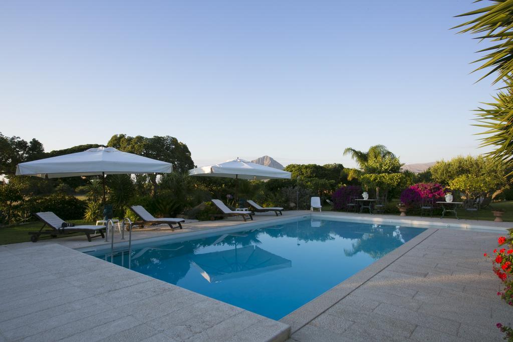 Bed and Breakfast Baglio Sant'Andrea Вальдеріче Екстер'єр фото