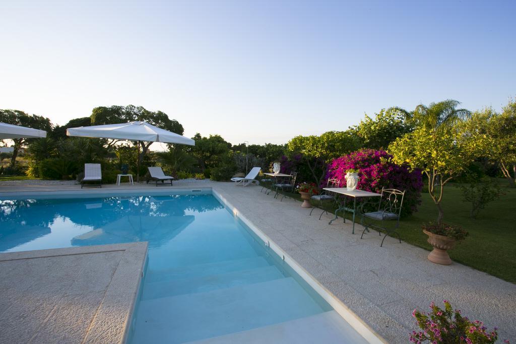 Bed and Breakfast Baglio Sant'Andrea Вальдеріче Екстер'єр фото